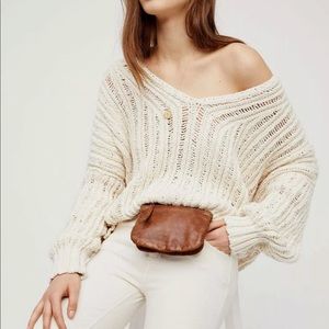 Free people oversized sweater. Ivory. Small.